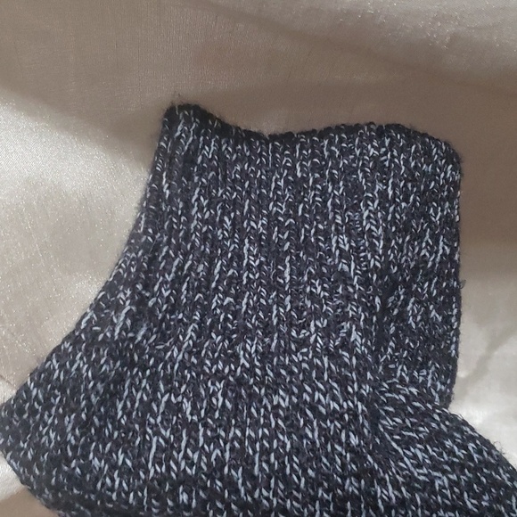 Karen Scott. Woman. Beautiful Heathered Dark Gray Cardigan;  Button Up. Size 3X - Picture 6 of 12